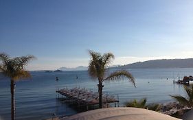 Grand Studio 7 minutes de la Plage et Climatisé sur Juan Les Pins